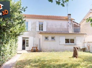 Saint-Jean-d'Angely, Poitou-Charentes 17400