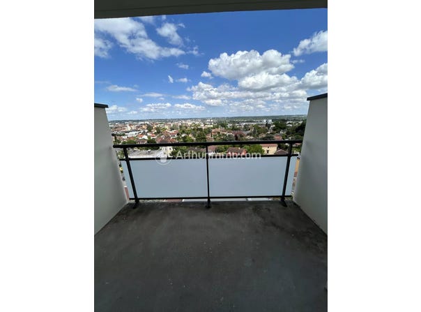 93 Rue des Freres Lumiere, Villefranche-sur-Saône, Rhône 69400