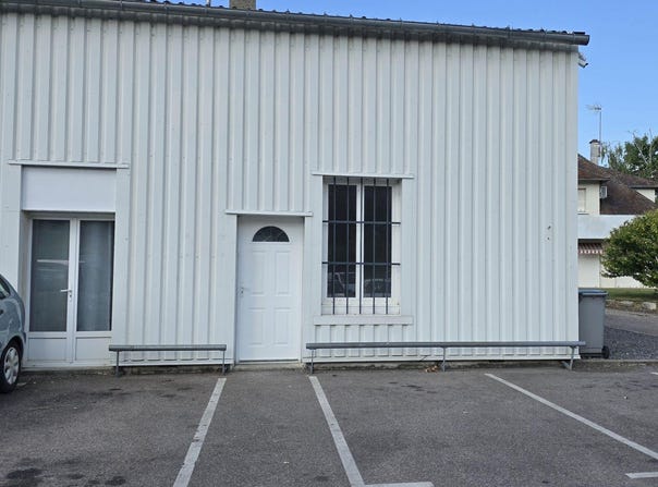 VERNON, Normandy 27200