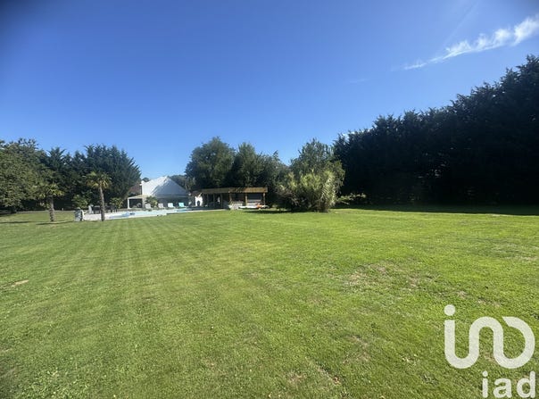 Villeneuve-sur-Yonne, Bourgogne-Franche-Comté 89500