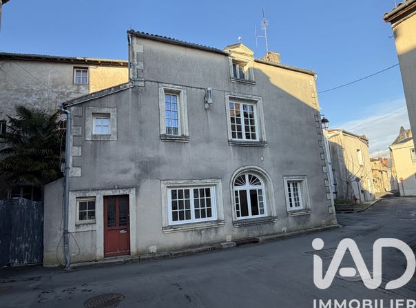 Thouars, Nouvelle-Aquitaine 79100