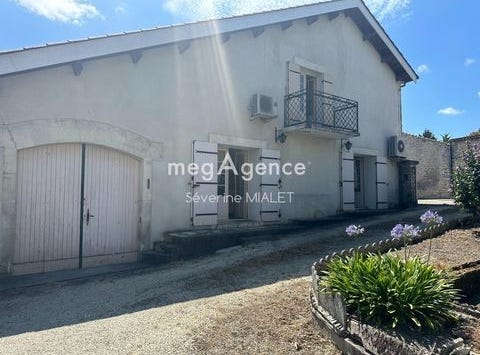 Salles-d'Angles, Poitou-Charentes 16130