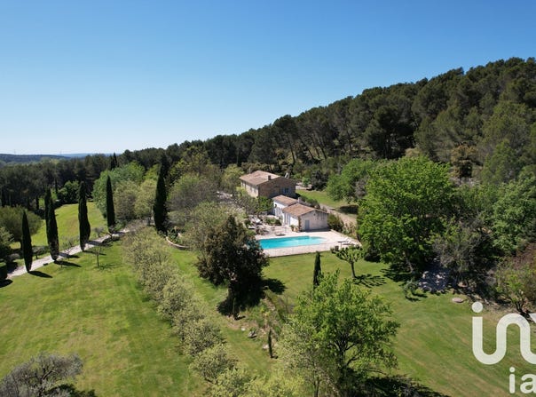 Lambesc, Provence-Alpes-Côte d'Azur 13410