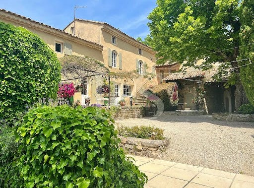 Grignan, Auvergne-Rhône-Alpes 26230