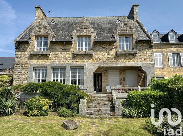 Le Faou, Brittany 29590