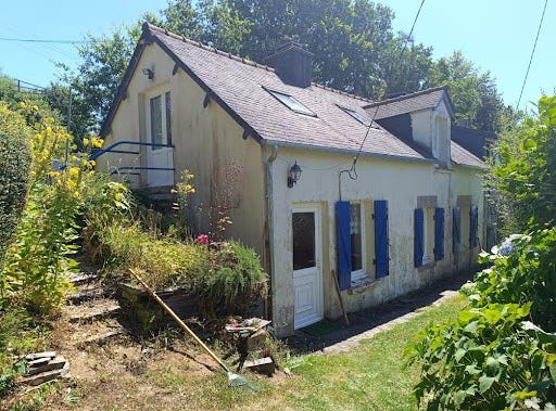 Saint-Goazec, Brittany 29520