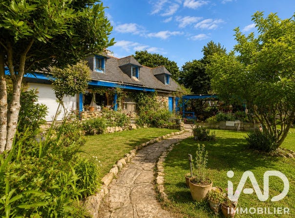Fouesnant, Brittany 29170