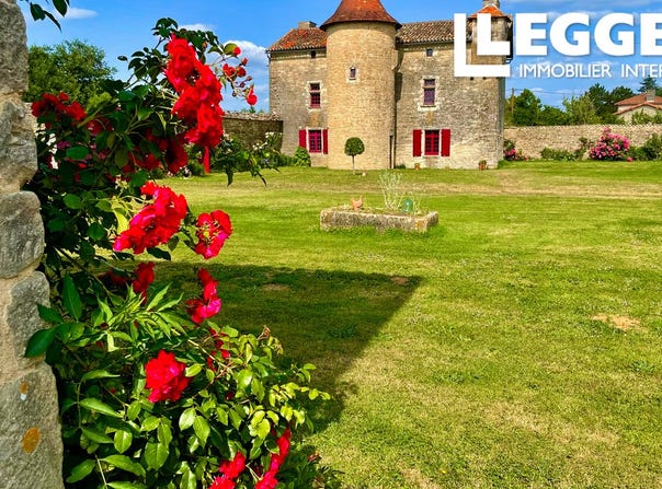 Lezay, Nouvelle-Aquitaine 79120