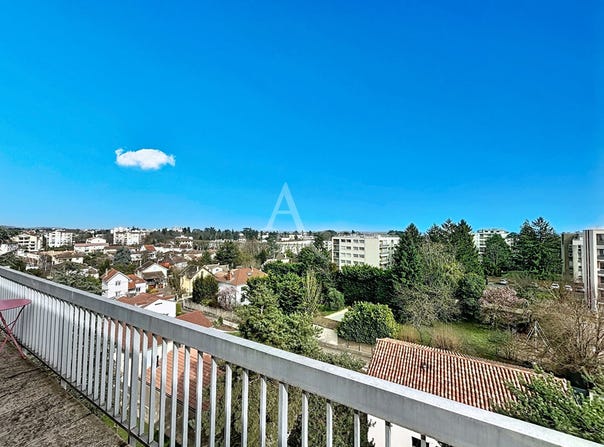 MACON, Bourgogne-Franche-Comté 71000