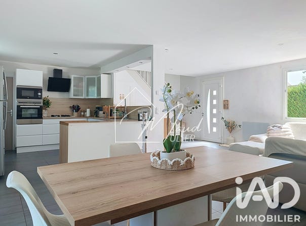 Le Plessis-Belleville, Hauts-de-France 60330
