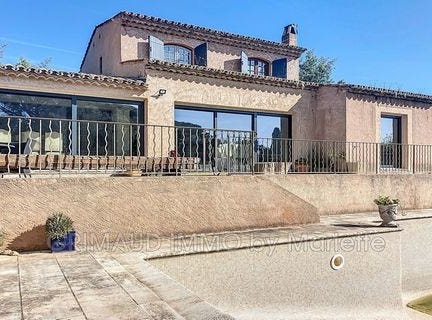 Grimaud, Provence-Alpes-Côte d'Azur 83310