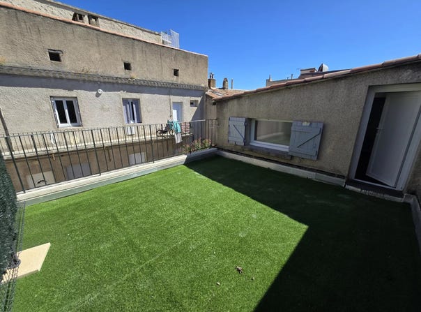 Nîmes, Gard 30000