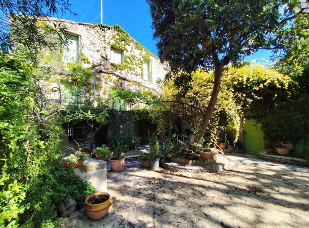 Pezenas, Occitanie 34120