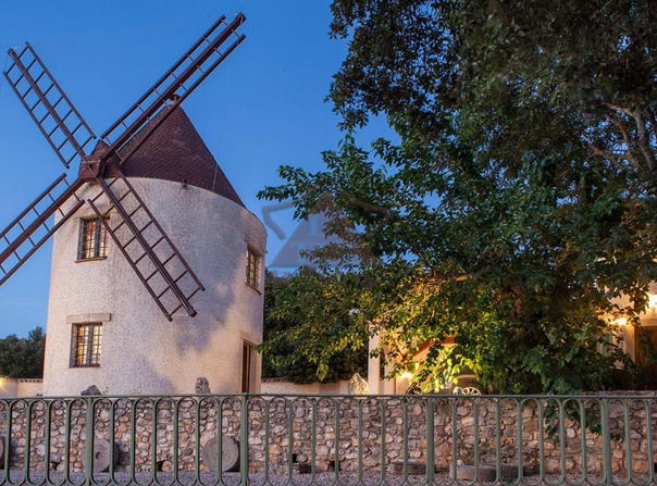 Allègre-les-Fumades, Languedoc-Roussillon 30500