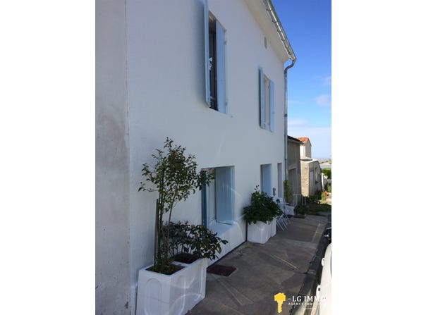 Mortagne-sur-Gironde, Poitou-Charentes 17120