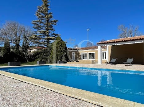 Entraigues-sur-la-Sorgue, Provence-Alpes-Côte d'Azur 84320