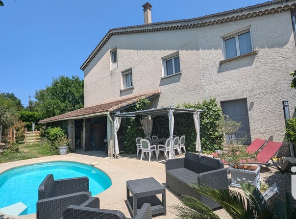 Saint-Privat, Auvergne-Rhône-Alpes 07200