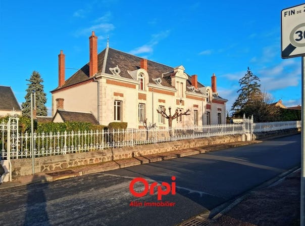 Commentry, Auvergne 03600