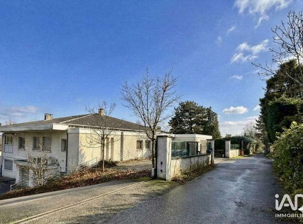 ÉCULLY, Auvergne-Rhône-Alpes 69130