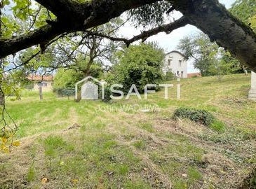 Attigny, Champagne-Ardenne 08130