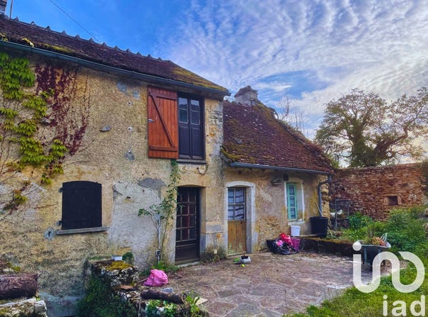 Champlemy, Bourgogne-Franche-Comté 58210