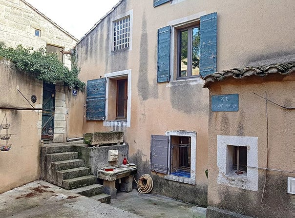 Les Angles, Gard 30133