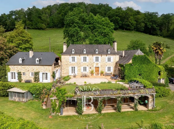Pau, Aquitaine 64000