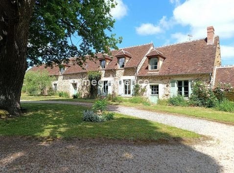 Anjouin, Centre 36210