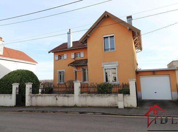 Rue d'Epinal, Épinal, Grand Est 88000
