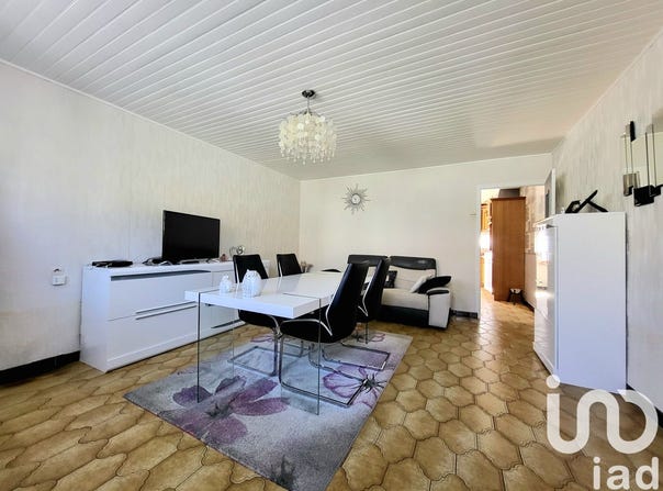 Bogny-sur-Meuse, Grand Est 08120