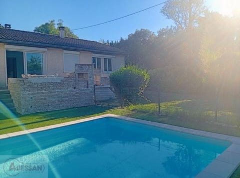 VEZENOBRES, Languedoc-Roussillon 30360