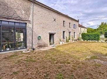 Puyreaux, Poitou-Charentes 16230