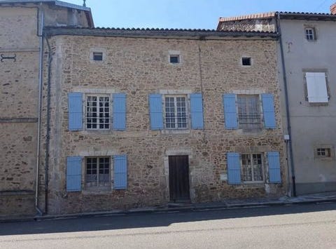 Les Salles-Lavauguyon, Haute-Vienne