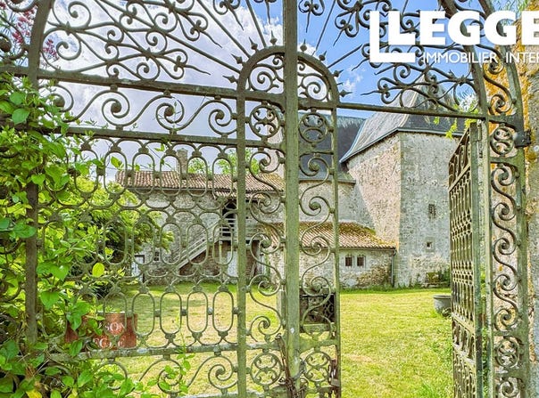 Oroux, Nouvelle-Aquitaine 79390