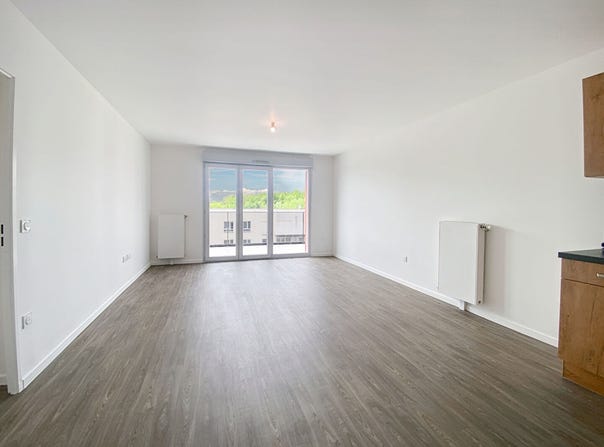 MELUN, Île-de-France 77000