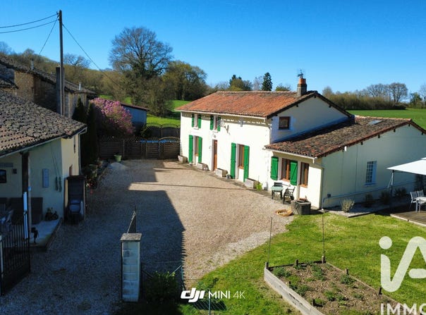 Montalembert, Nouvelle-Aquitaine 79190