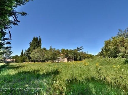 EGUILLES, Provence-Alpes-Côte d'Azur 13510