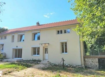 Neauphle-Le-Vieux, Île-de-France 78640