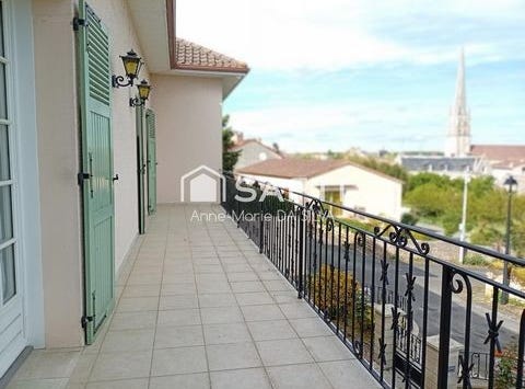 Saint-Savin, Poitou-Charentes 86310