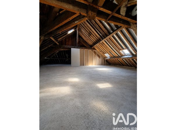 Chalon-sur-Saône, Bourgogne-Franche-Comté 71100