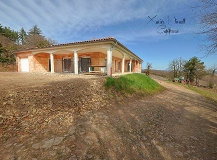 LEYNES, Bourgogne 71570