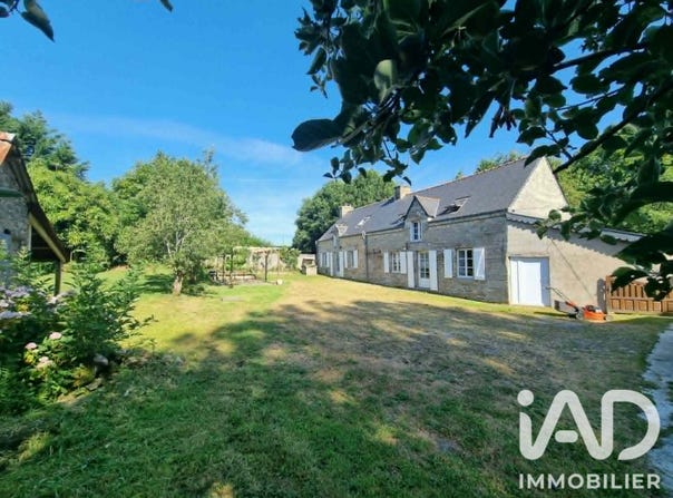 Melrand, Brittany 56310