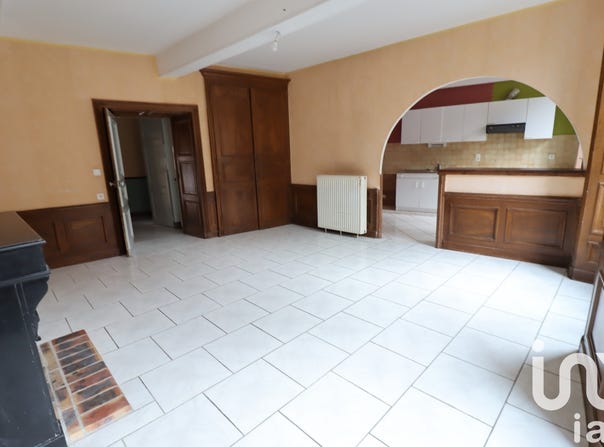 Vic-le-Comte, Auvergne-Rhône-Alpes 63270