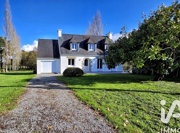 Séné, Brittany 56860