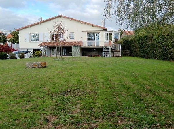 Bressuire, Deux-Sèvres 79300