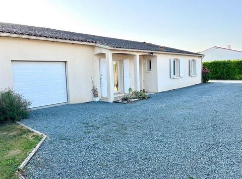 Loulay, Poitou-Charentes 17330