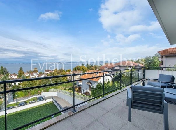 Évian-les-Bains, Haute-Savoie 74500
