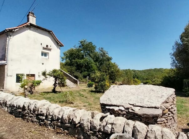 Vailhourles, Aveyron 12200