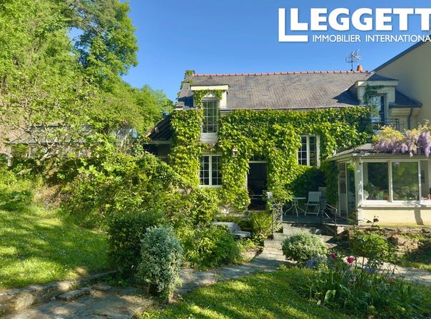 Gennes-Val-de-Loire, Pays de la Loire 49350