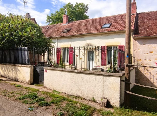 Bona, Bourgogne-Franche-Comté 58330